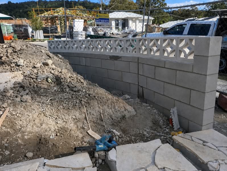 Block retaining wall under construction on the Gold Coast