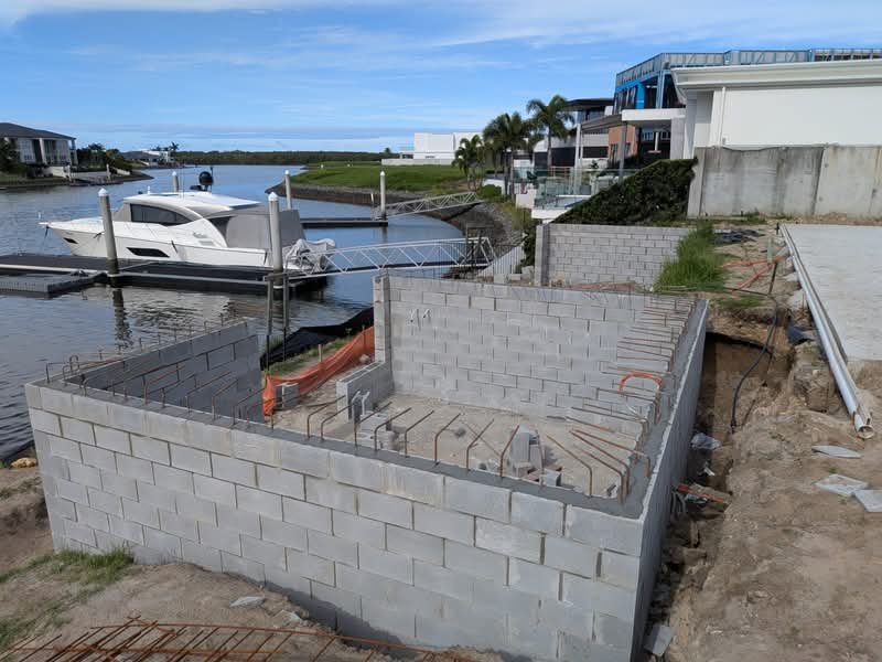 Waterfront block retaining wall with built-in steps on the Gold Coast